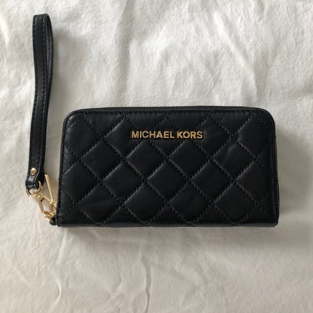 Michael Kors Susannah Quilted Leather Wristlet